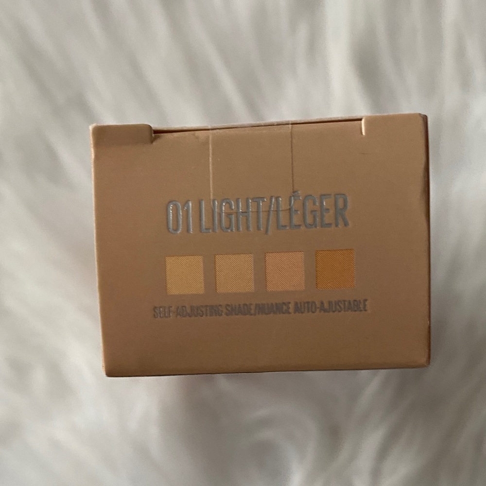 Maybelline Perfector 4-in-1 Whipped Matte Makeup - Light / New in box - Picture 4 of 4